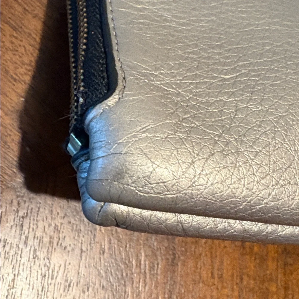 Coach Double zip wristlet pebbled Leather gold metallic long wallet 8”w EUC
